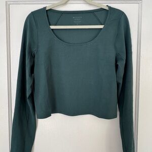Athleta Women’s Transcend Cropped Long Sleeve Top in Pine size XL new with tags